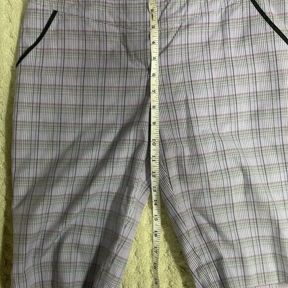 Cutter & Buck Purple and Black Bermuda Shorts, Women’s Size 2. - Picture 7 of 7